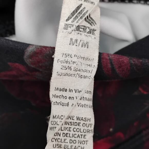 RBX Cropped Leggings Black and Pink Roses Print High Waisted Size Medium - Picture 4 of 6